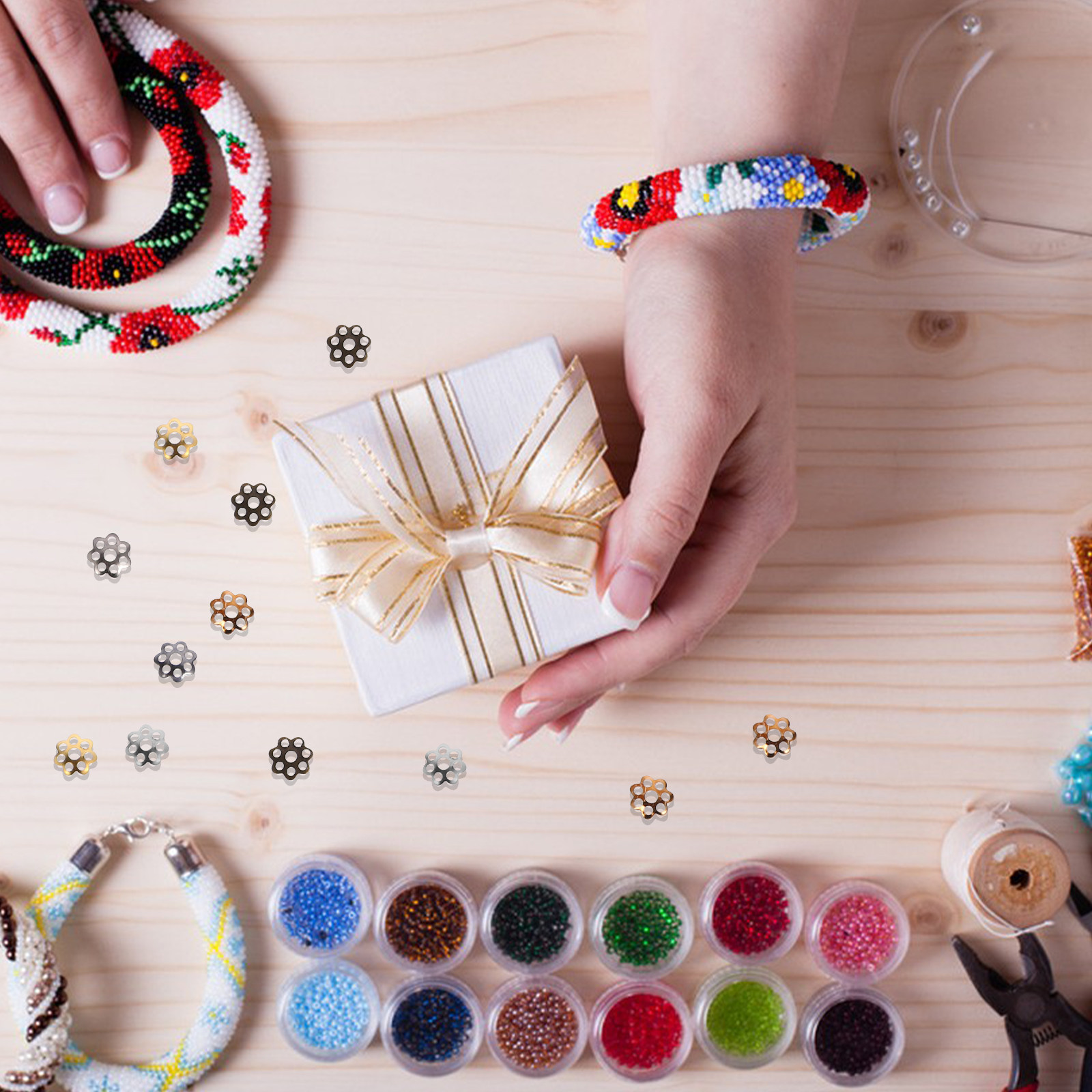 Jewelry Making Box - 1 коробка металлических колпачков для бусин,